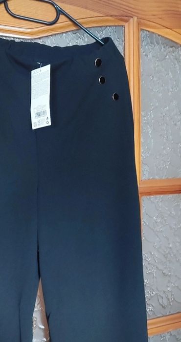 Nowe spodnie szersze proste M/L