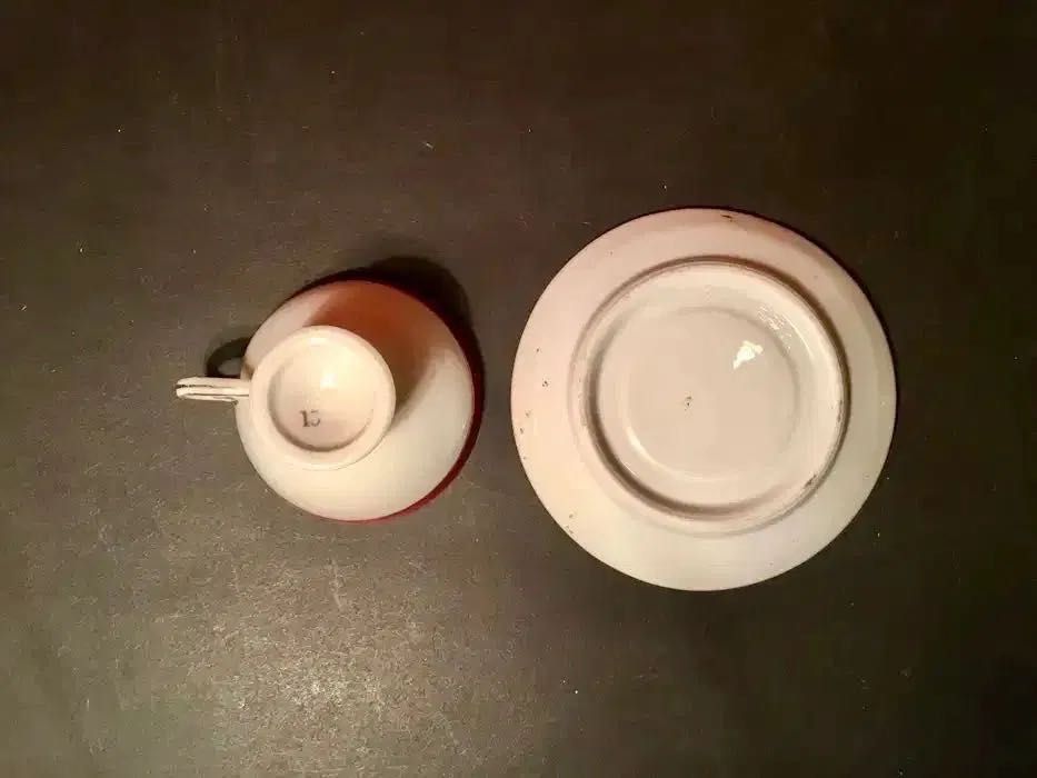 2 CHÁVENAS de CAFÉ - em bom estado - século XX