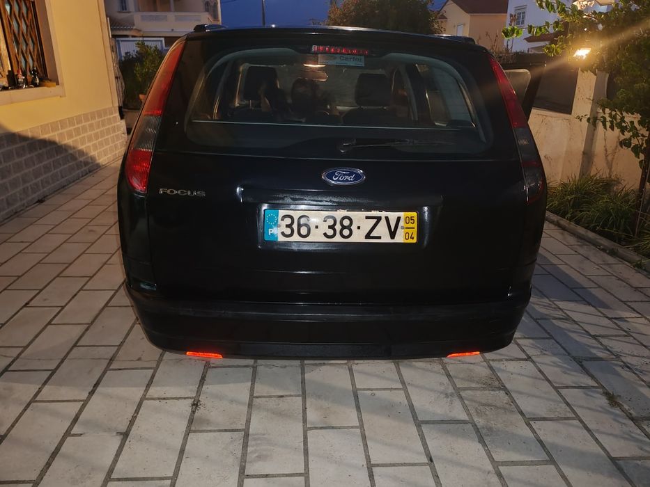 Ford Focus 1.4 gasolina foto 4