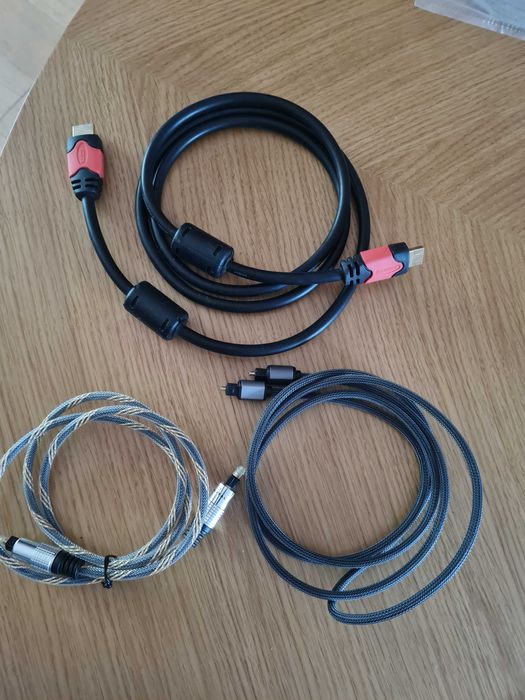 Kable optyczny i HDMI