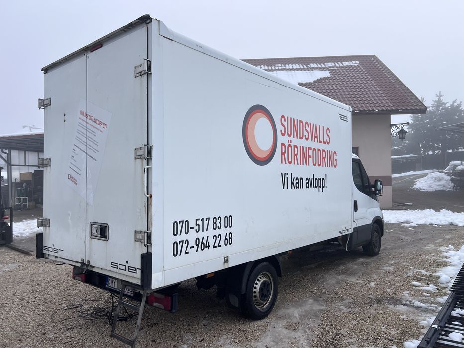 Kontener meblowy iveco daily