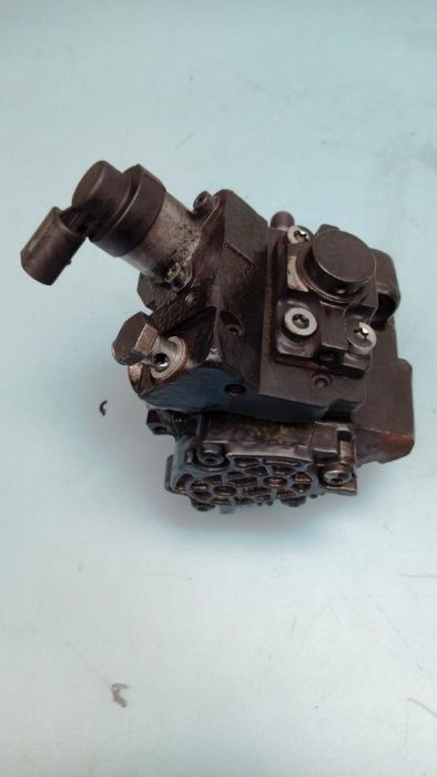 ТНВД топливный насос 3.0 TDI V6 Volkswagen Touareg Audi Q7 059130755S