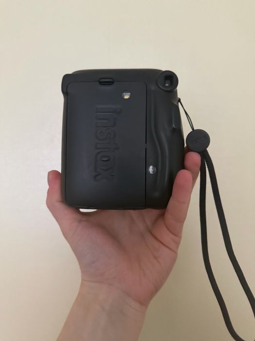 Фотоапарат Fujifilm Instax Mini 11