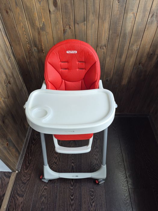 Стільчик для годування Peg-Perego Prima Pappa Follow Me Fragola (червоний)