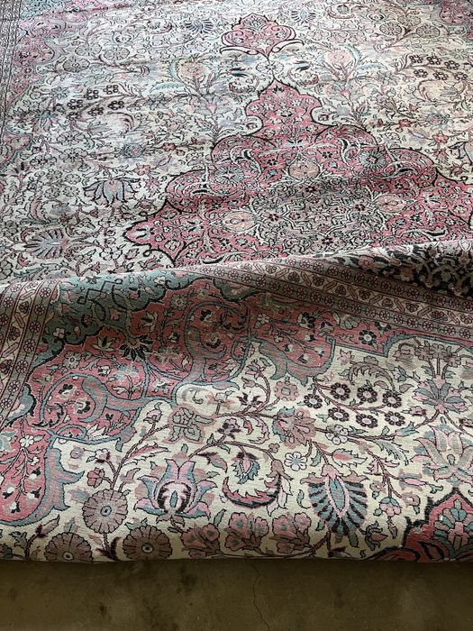 Persian Carpet - 2.66 m x 3.8 m