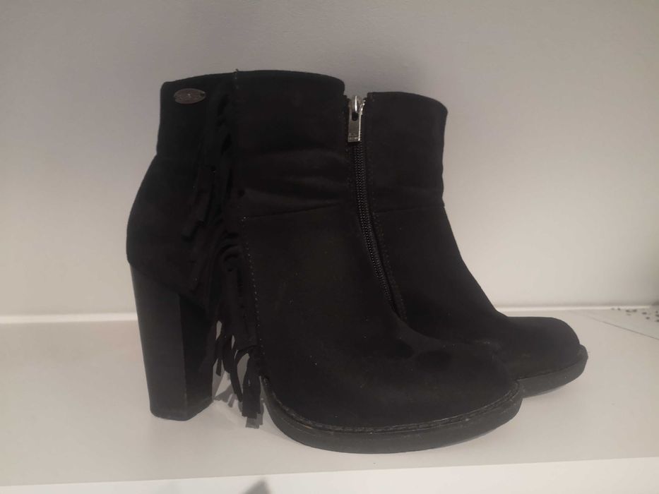 Buty big star na obcasie botki 37 czarne zamszowe frędzle boho