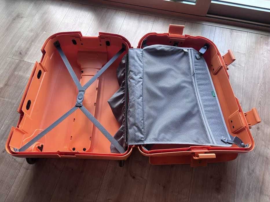 Mala de viagem vintage laranja da Benetton