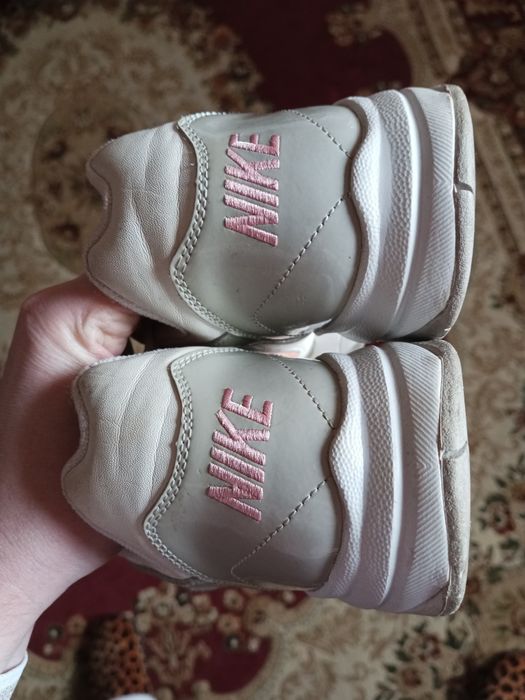 Buty NIKE rozmiar 42