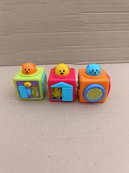 Іграшки дитячі різні