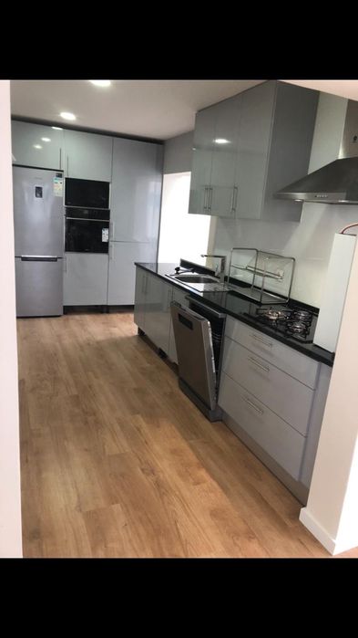 T3 100M2 com 2 varandas Centro de Odivelas