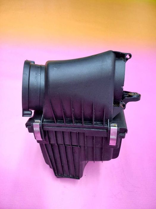 Воздушный фильтр Корпус 3.0 TDI дизель VW Touareg NF Туарег 2010-2018