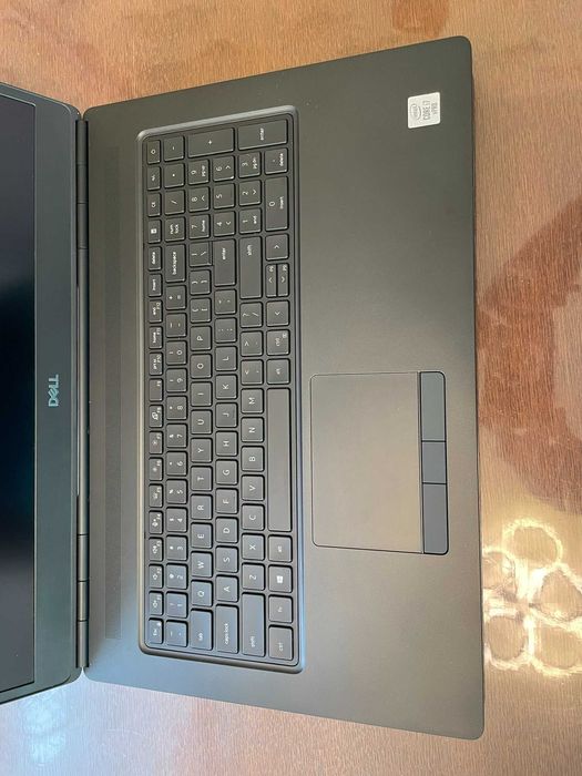 Ноутбук 17" FHD Dell Precision 7750 (i7-10750H/16/256Gb/RTX 4000)