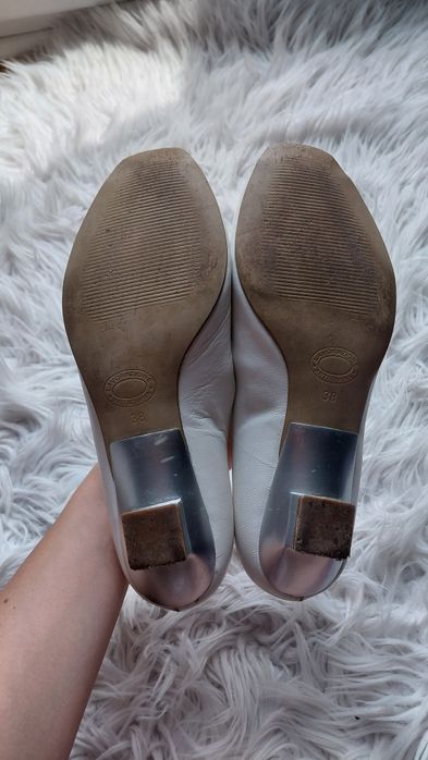 Buty damskie na obcasie