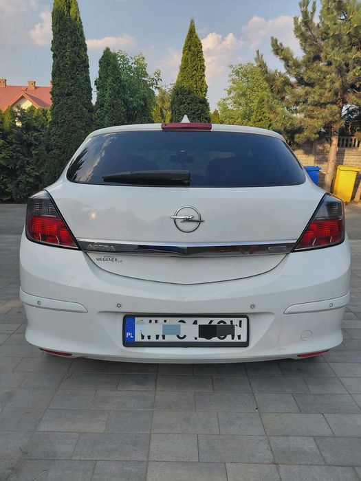 Opel Astra H GTC