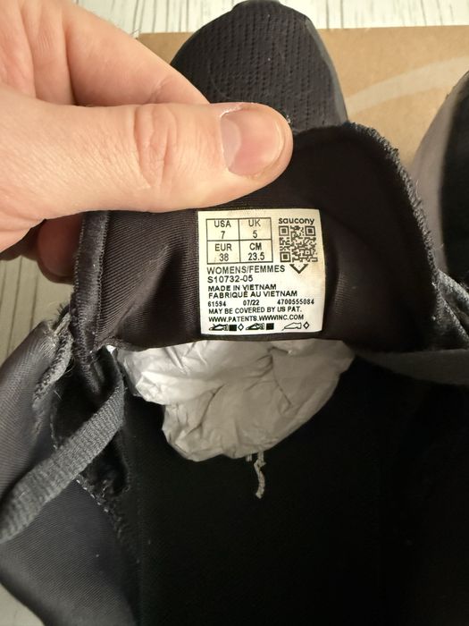 Продам кросівки Saucony Axon 2, US 7, EU 38