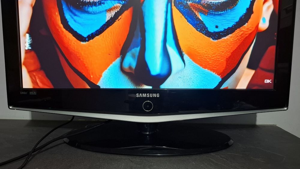 TV / Telewizor Samsung 32" cale czarny ładny obraz SPRAWNY