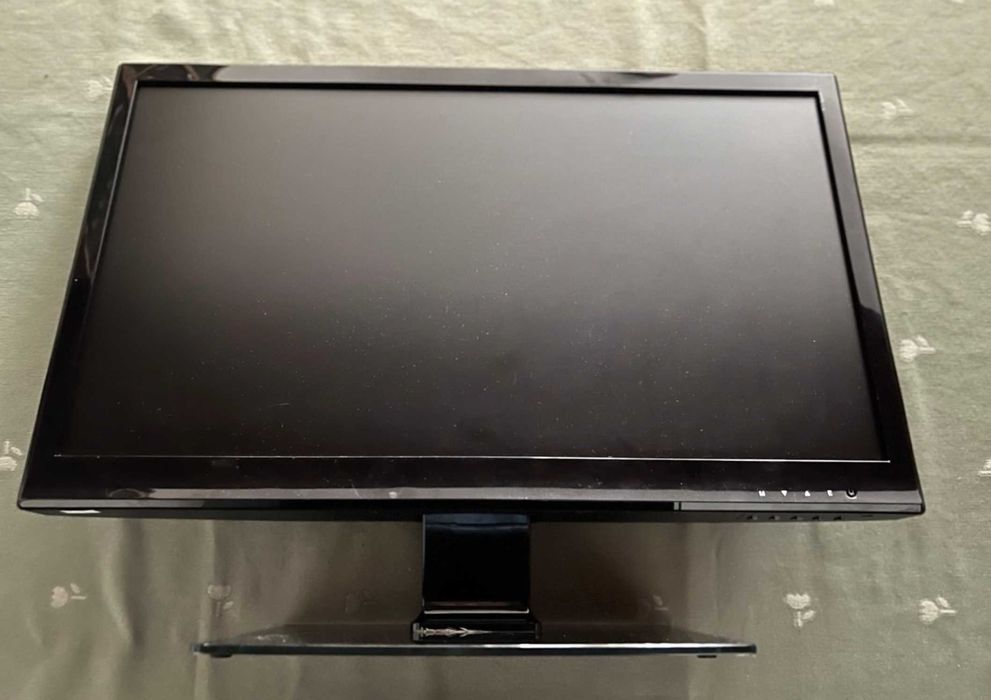 Ecrã 24" - LED Monitor Delium - funciona bem