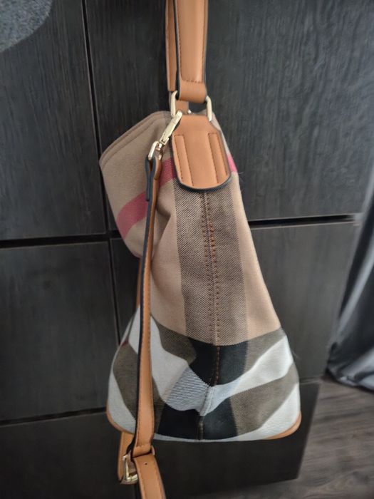 Burberry сумка  нова