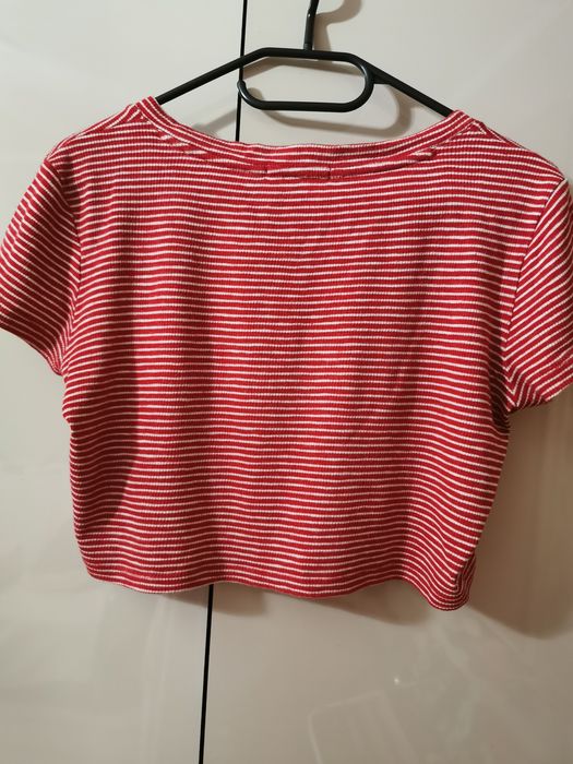 Bluzka koszulka crop top Guess 38 M oversize czerwona młodzieżowa