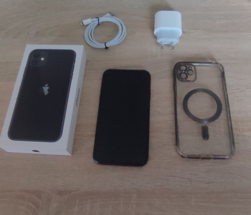 Sprzedam iPhone 11 w stanie bardzo dobrym nowa ładowarka