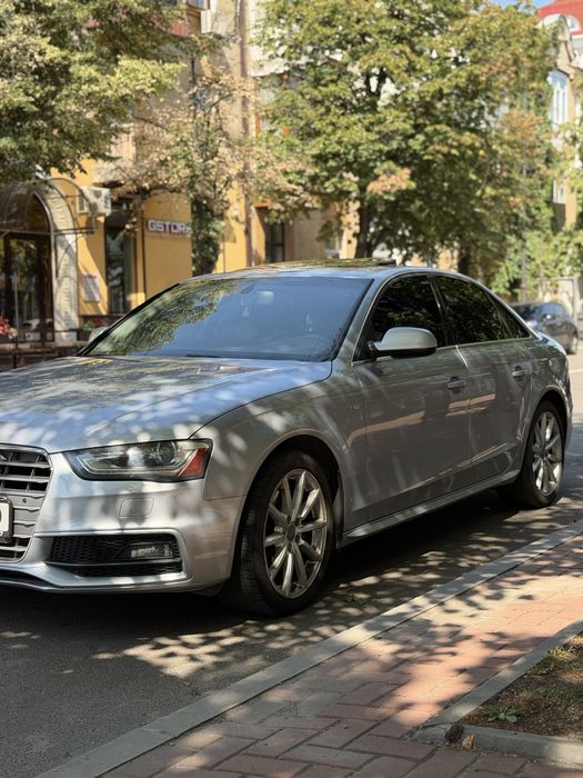Audi a4 b8 2014 року