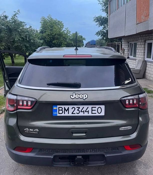 Продам Jeep(терміново )