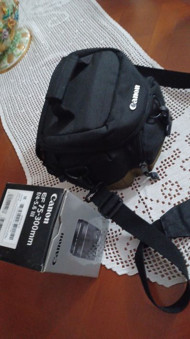 Máquina  canon 1200D oferta imperdível.