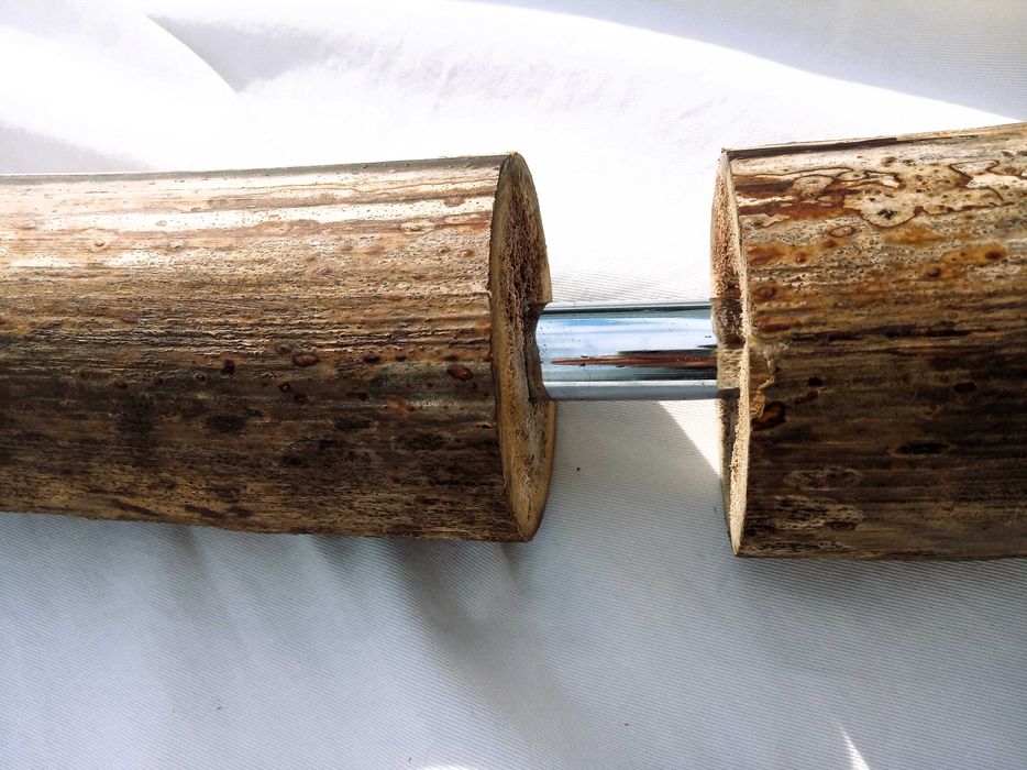 Didgeridoo—a unique and magical instrument.64176316125441123