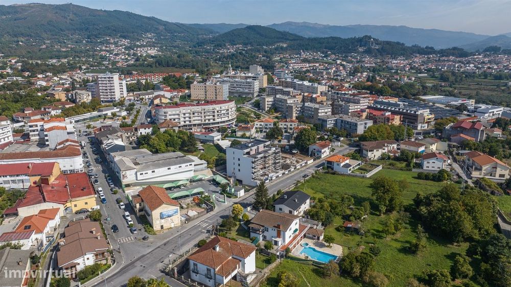 Apartamento T3 NOVO no centro de Amares