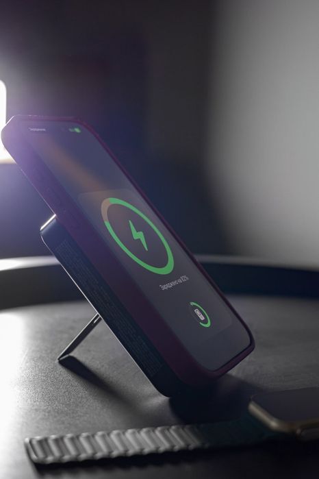 Інноваційний, зручний ,портативний ЗП Power Bank WIWU