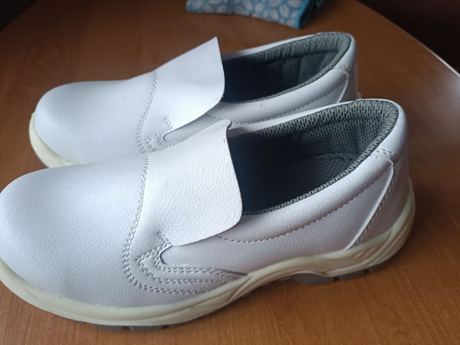 Buty białe ciężkie roz 39