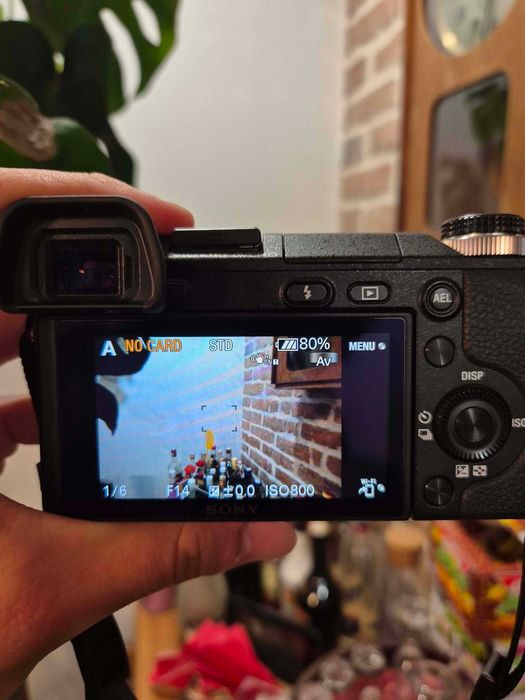 Sony NEX-6 + 16-50 mm | stan bardzo dobry | niski przebieg | pokrowiec