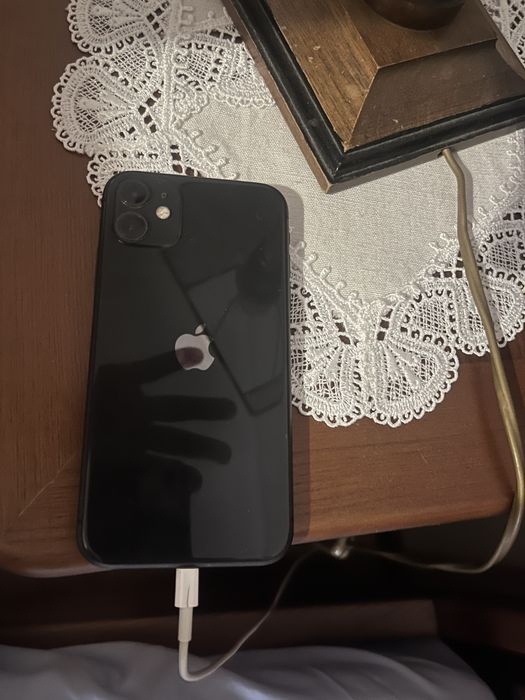 Vendo iphone 11 em otimo estado