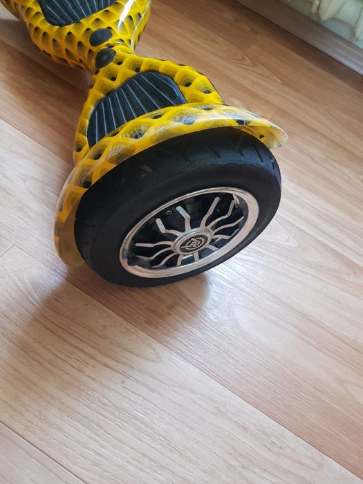 Продам гироборд.