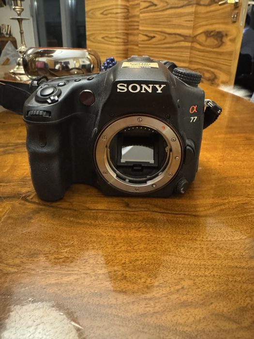 Aparat Sony alpha 77