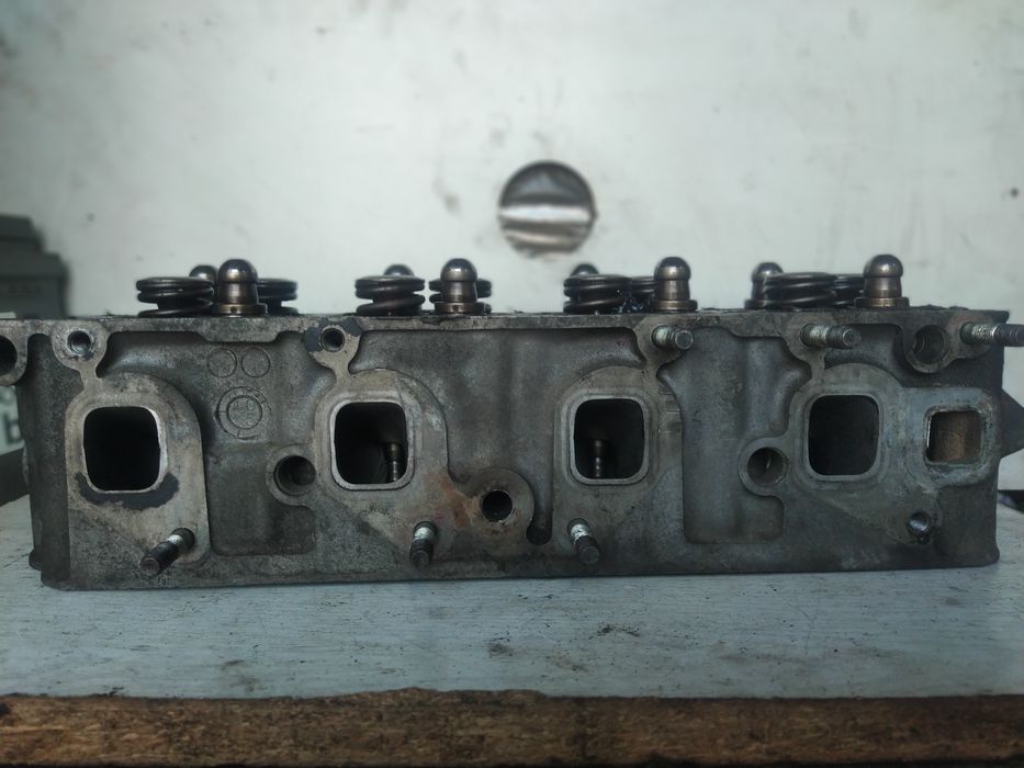 ГБЦ головка блока Опель Opel Vectra A Astra F Kadett 90502803 1.6b 8v