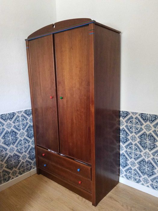 Mobilia quarto cama dupla 2 colchoes e roupeiro criança