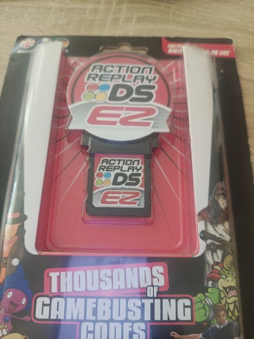 Datel Action Replay DS EZ do konsol Nintendo DS/DS Lite.