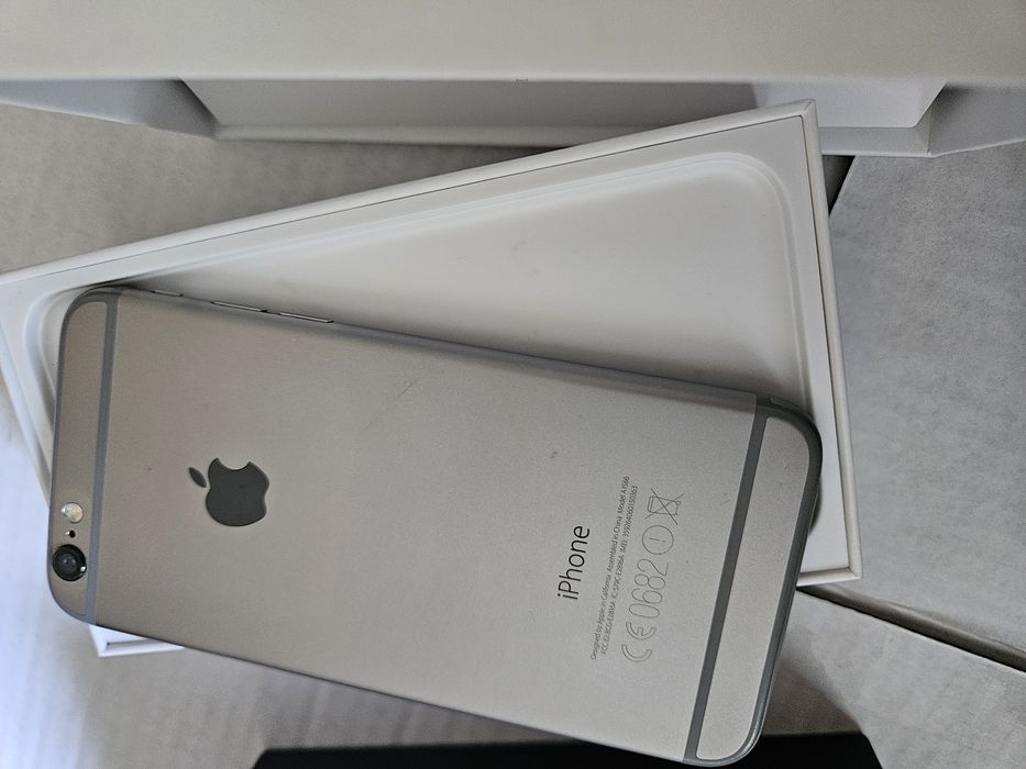 iPhone 6s + iPhone 8