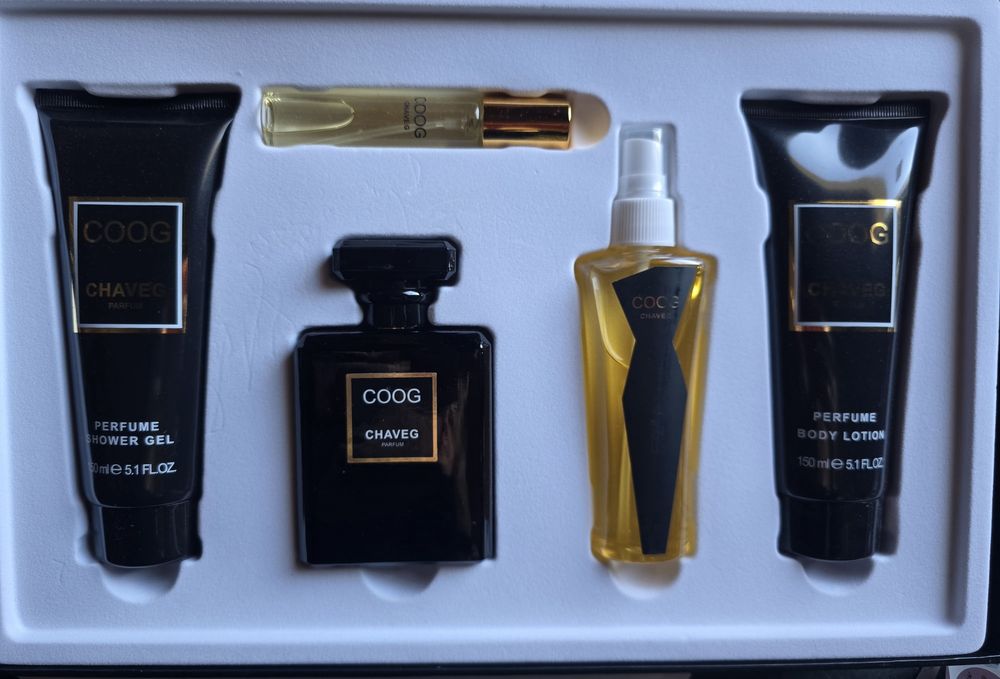 Duża walizka perfum nowe