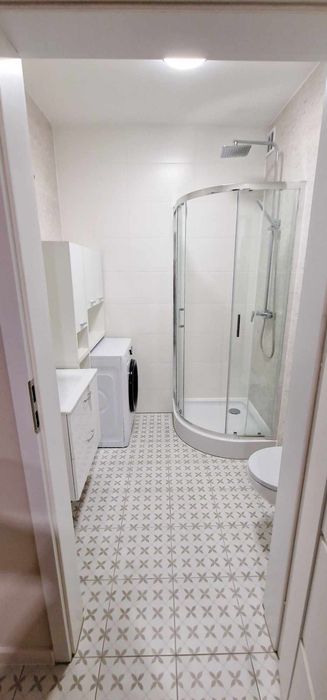 Kawalerka z balkonem i miejscem parkingowym w nowym bloku