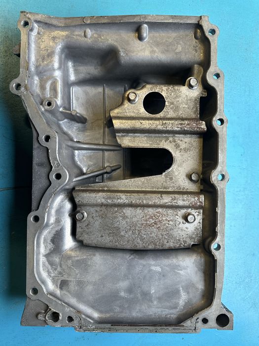 Поддон двигателя Mazda 6 GH 2008 г. 2.0 бензин