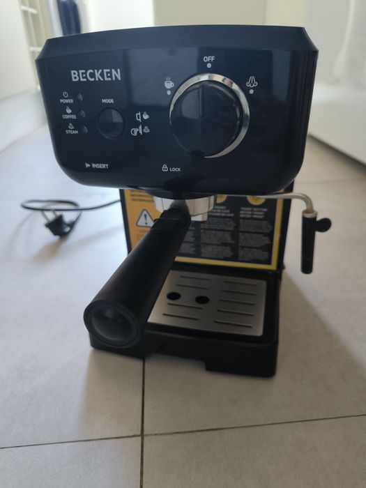 Vendo máquina de café BECKEN