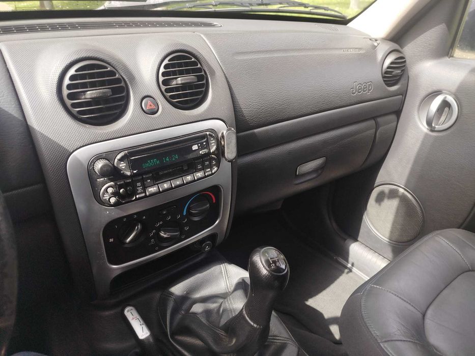 Jeep Cherokee Limited KJ 2.5 Diesel