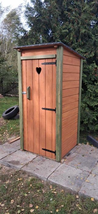Wc drewniane / ogrodowe/ wychodek