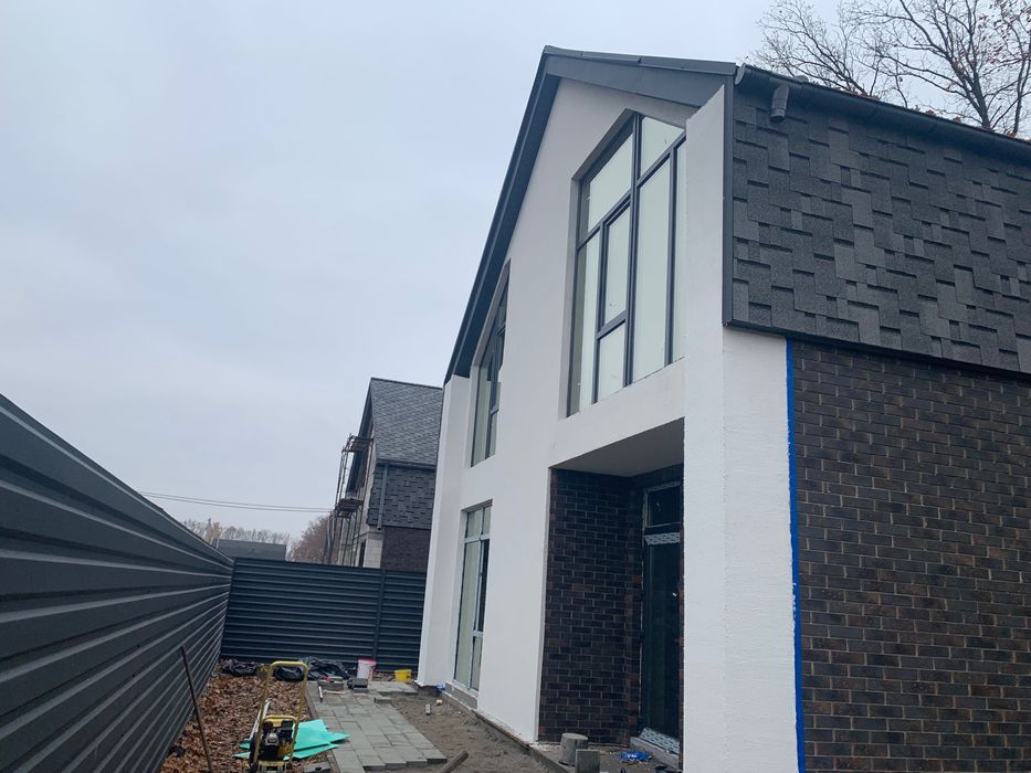 Продаж будинку 140 квадратів в Крюківщині 5 соток