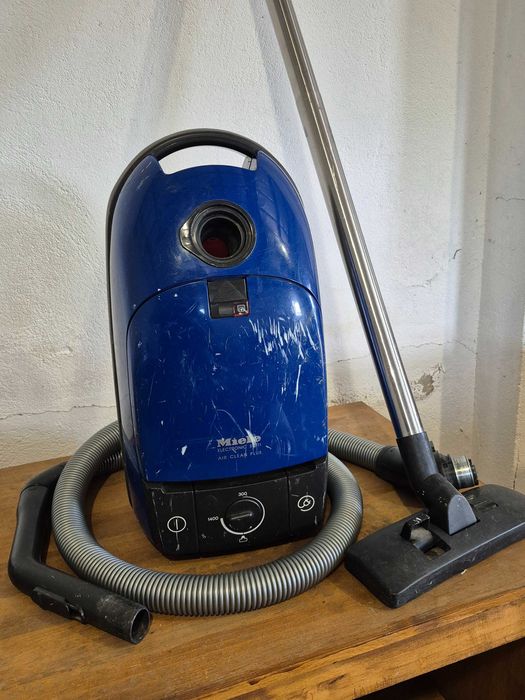 Aspiradores Miele com saco