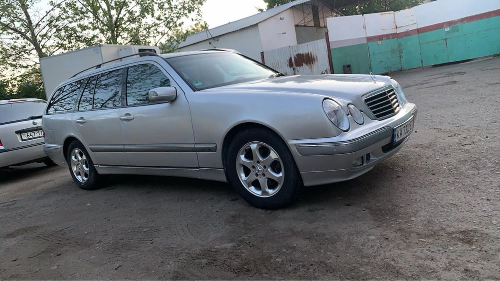 Mercedes-Benz W210 E320 3.2CDI