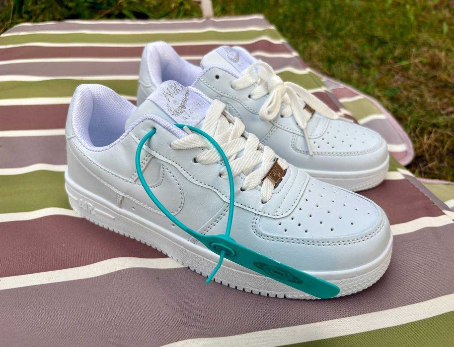Кросівки Nike Air Force 1 — класичні білі кросівки 38, 39, 40, 41 розмір в наявності