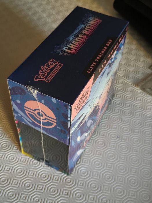 Pokémon - Elite trainer box Chaos Rising
